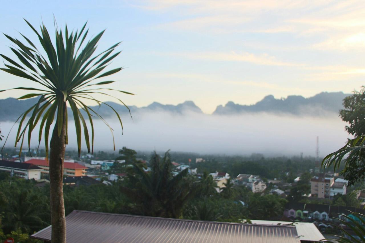 Blue Mountain Phangnga Resort Екстер'єр фото